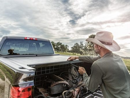 Roll-N-Lock 99-07 Chevy Silverado Sierra w  OE Rail Caps SB 77-3 4in Cargo Manager Discount