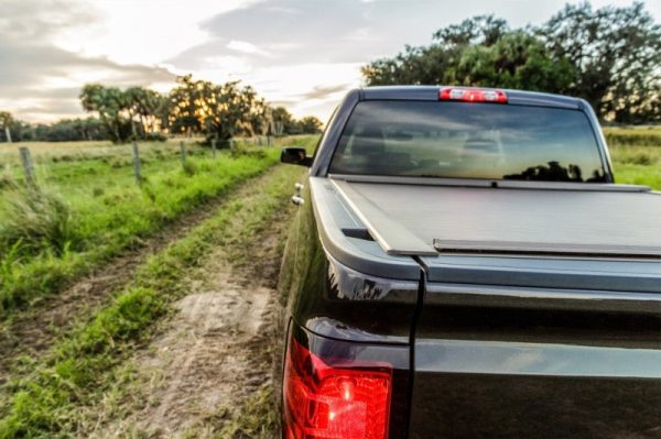 Roll-N-Lock 15-18 Chevy Silverado Sierra 2500 3500 SB 77-3 8in A-Series Retractable Tonneau Cover Discount