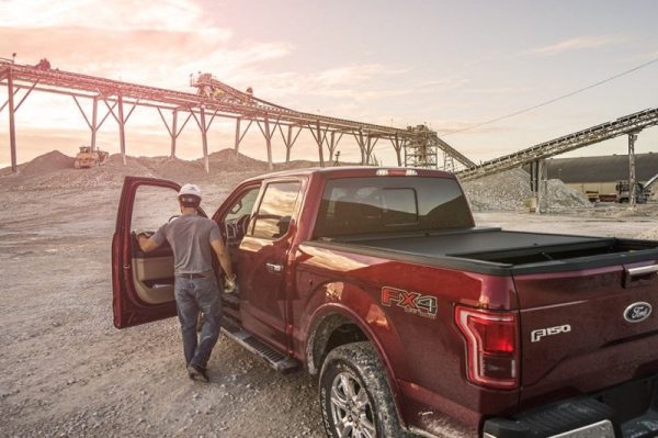 Roll-N-Lock 07-18 Toyota Tundra Regular Cab Double Cab SB 77in A-Series Retractable Tonneau Cover on Sale